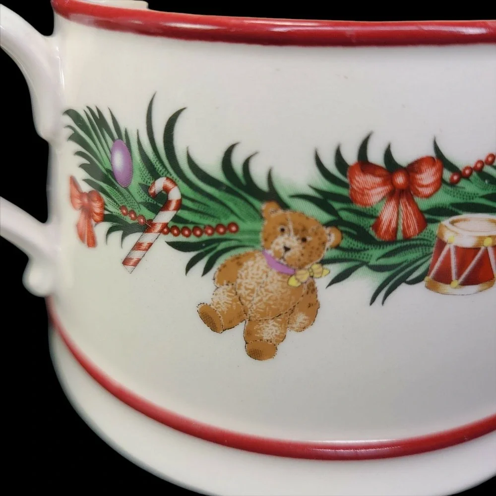 Spode Christmas Memories Creamer Sugar Bowl With Lid‎ Set England Discon Vintage